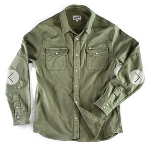 &Sons Trading Co Sunday Shirt BNWT Army Green Size M